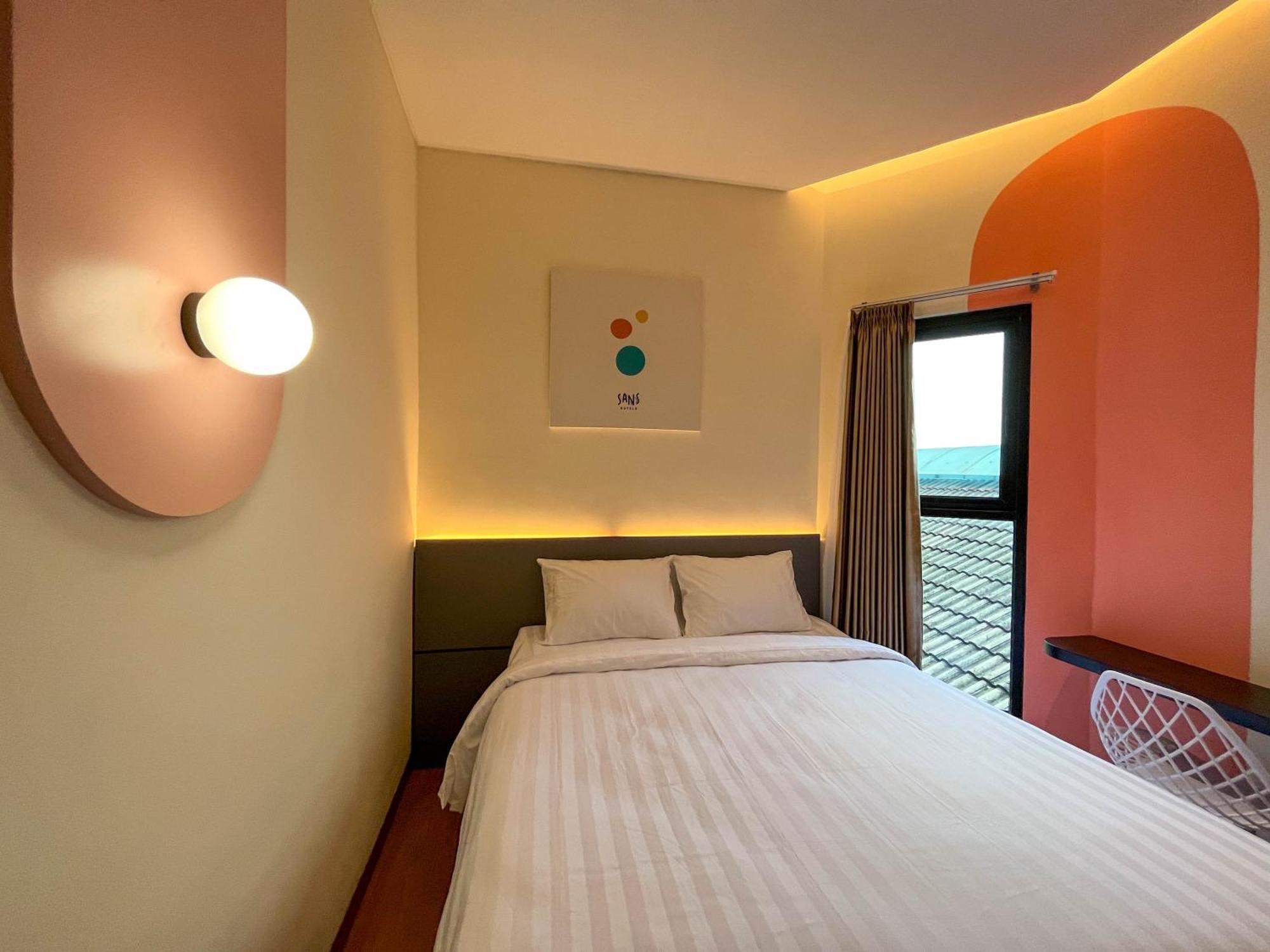 Sans Hotel Premiere Majapahit Семаранг Екстериор снимка