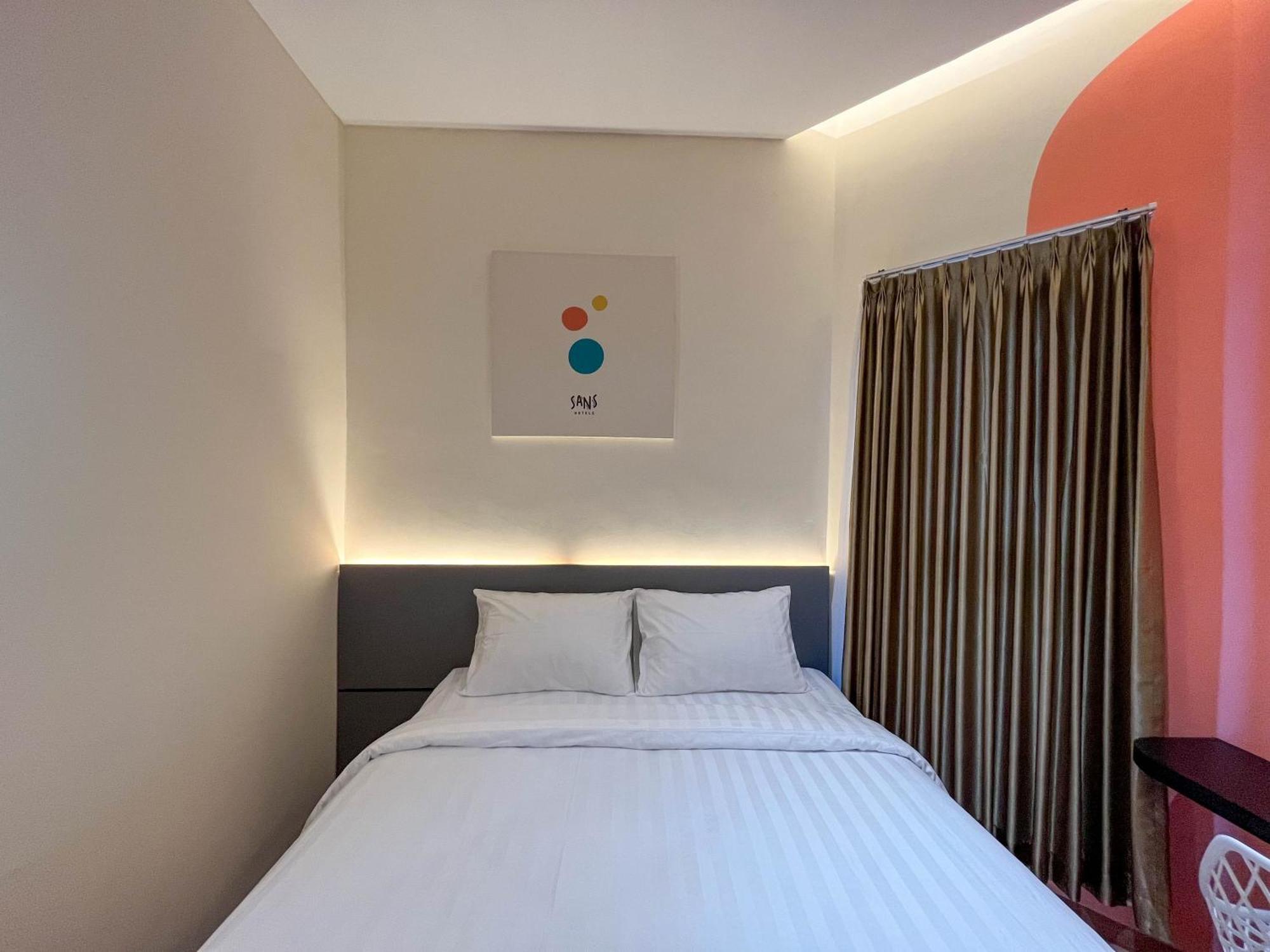Sans Hotel Premiere Majapahit Семаранг Екстериор снимка